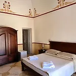 Palazzo Chloris Romantica Dimora Liberty Salento Poggiardo